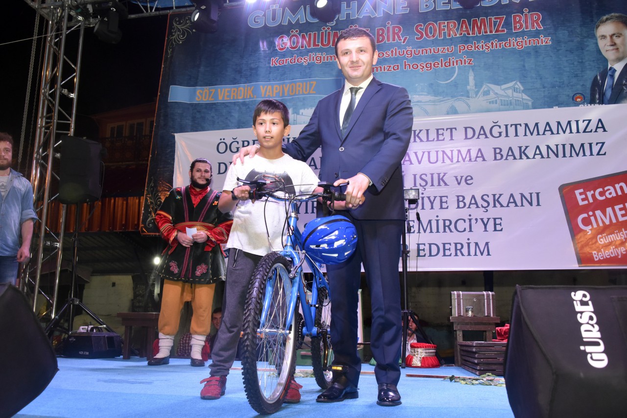 Gümüşhane’de öğrencilere 500 bisiklet dağıtıldı 12