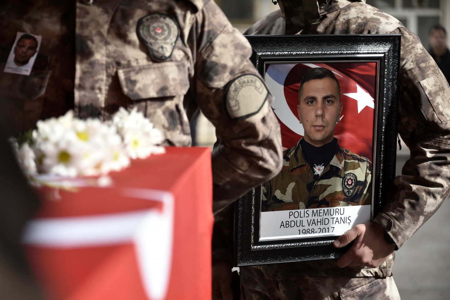 Gümüşhane şehidini gözyaşlarıyla uğurladı 35