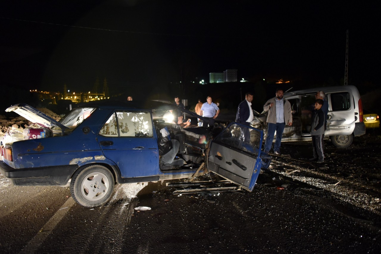 Gümüşhane’de feci kaza: 8 yaralı 3