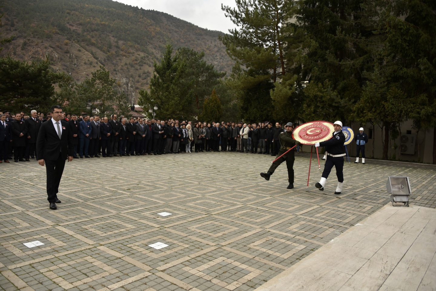 Ulu Önder vefatının 79.yıldömünde Gümüşhane’de anıldı 7