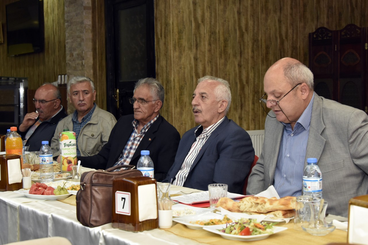 GÜSİAD iftar programında sorunları sıraladı 6