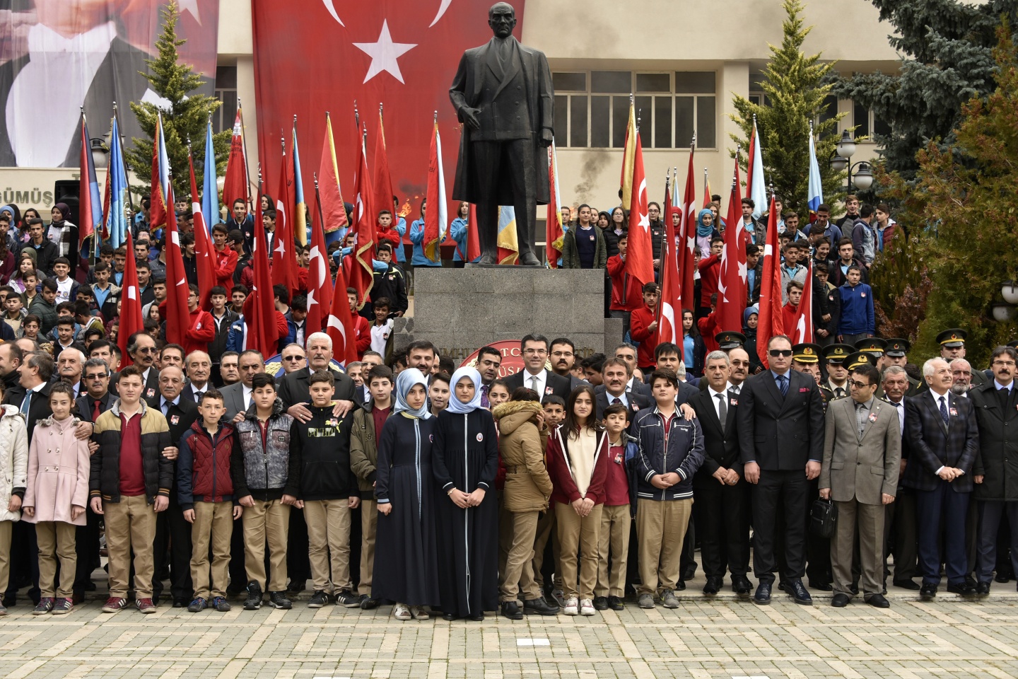 Ulu Önder vefatının 79.yıldömünde Gümüşhane’de anıldı 36