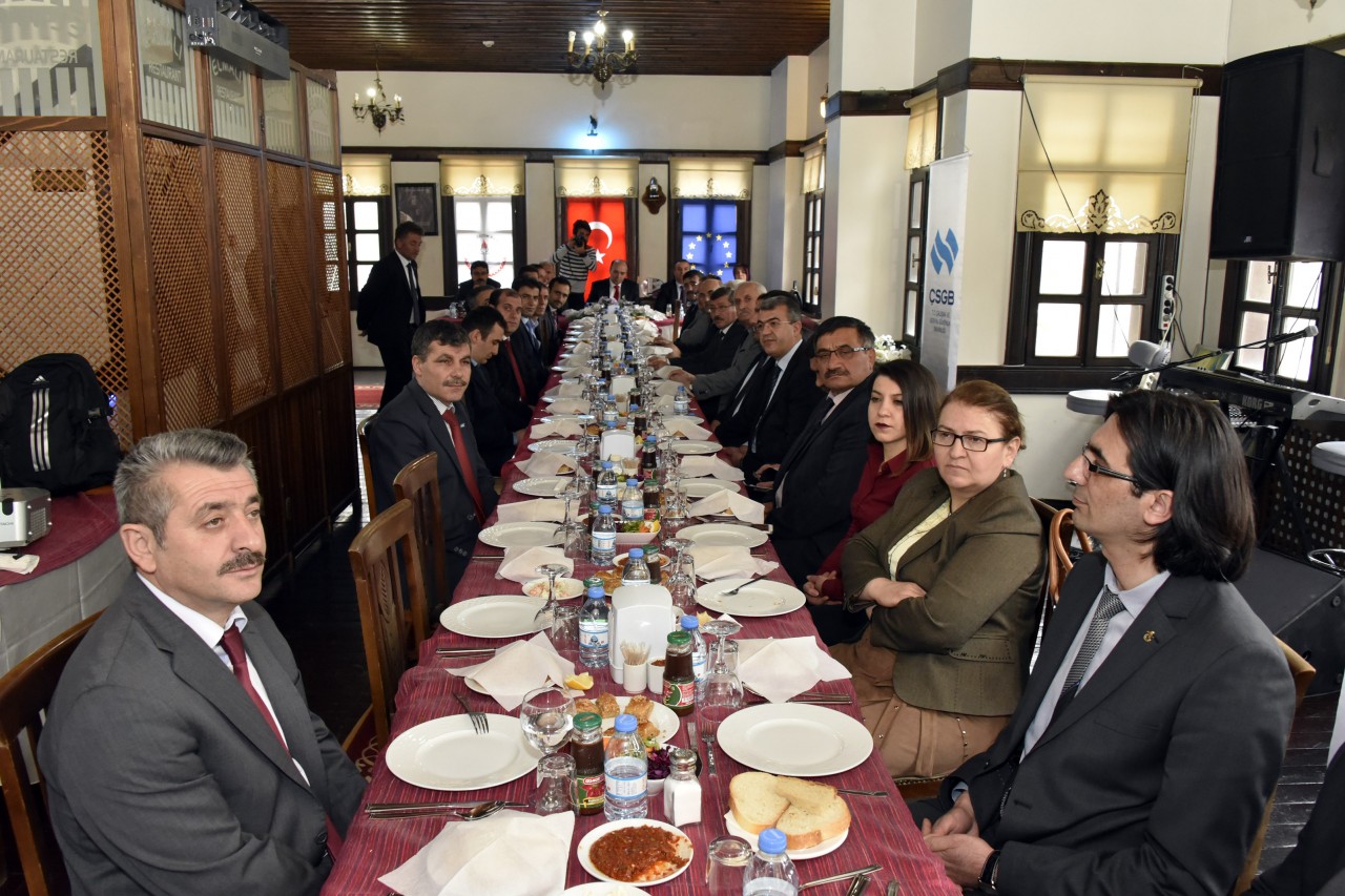 Gümüşhane’de ‘Kızlarımız Okullaşıyor, Üniversitelerle ve İş Alanlarıyla Buluşuyor’ Projesi 3