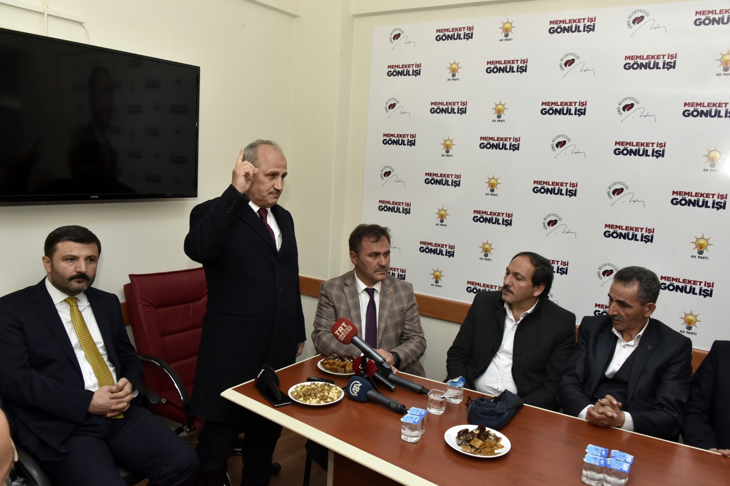 Ulaştırma ve Altyapı Bakanı Mehmet Cahit Turhan Gümüşhane’de 37