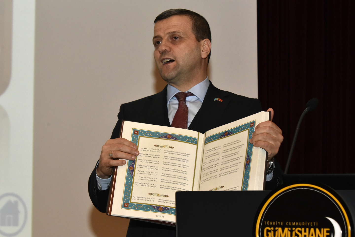 Gümüşhane’de 'Kazakistan ve Ahmet Yesevi' konulu konferans düzenlendi 15