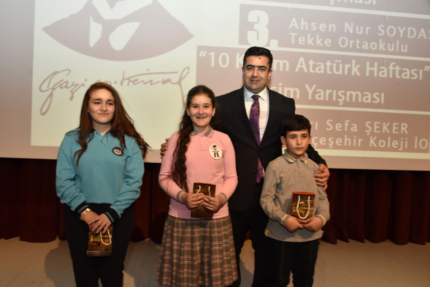 Ulu Önder vefatının 79.yıldömünde Gümüşhane’de anıldı 61