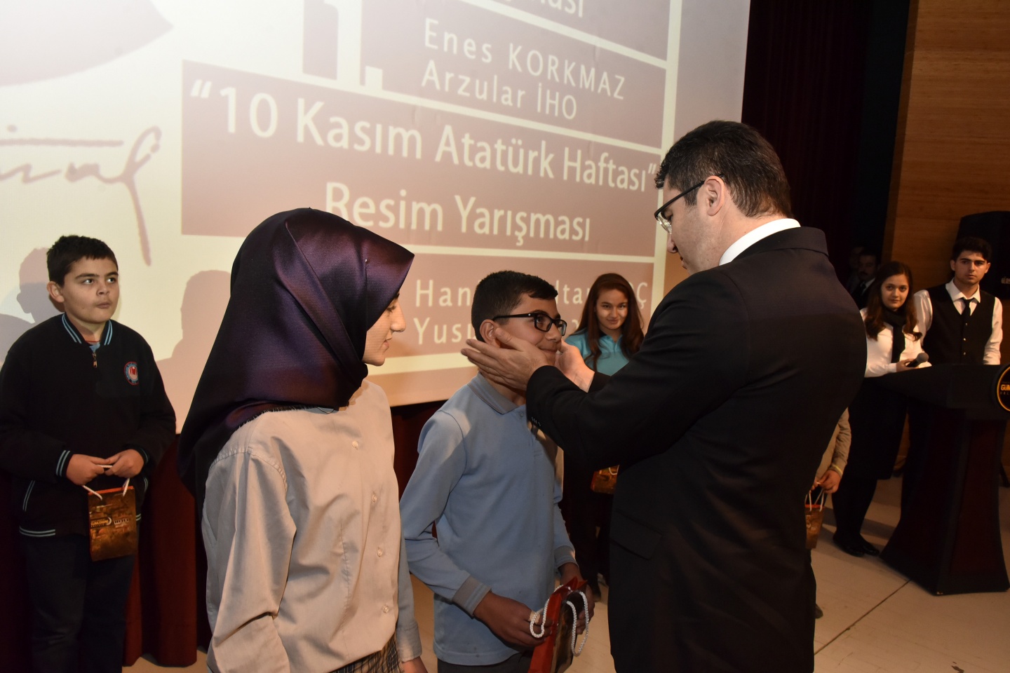 Ulu Önder vefatının 79.yıldömünde Gümüşhane’de anıldı 58