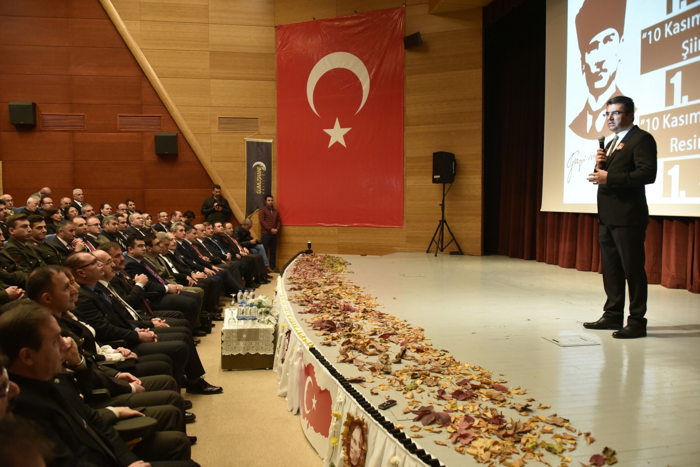 Ulu Önder vefatının 79.yıldömünde Gümüşhane’de anıldı 79