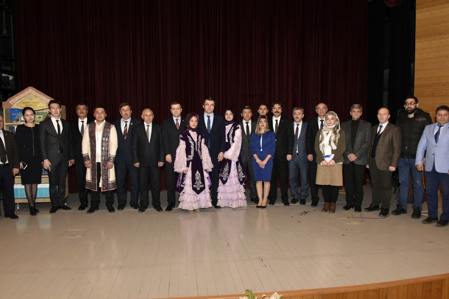 Gümüşhane’de 'Kazakistan ve Ahmet Yesevi' konulu konferans düzenlendi 24