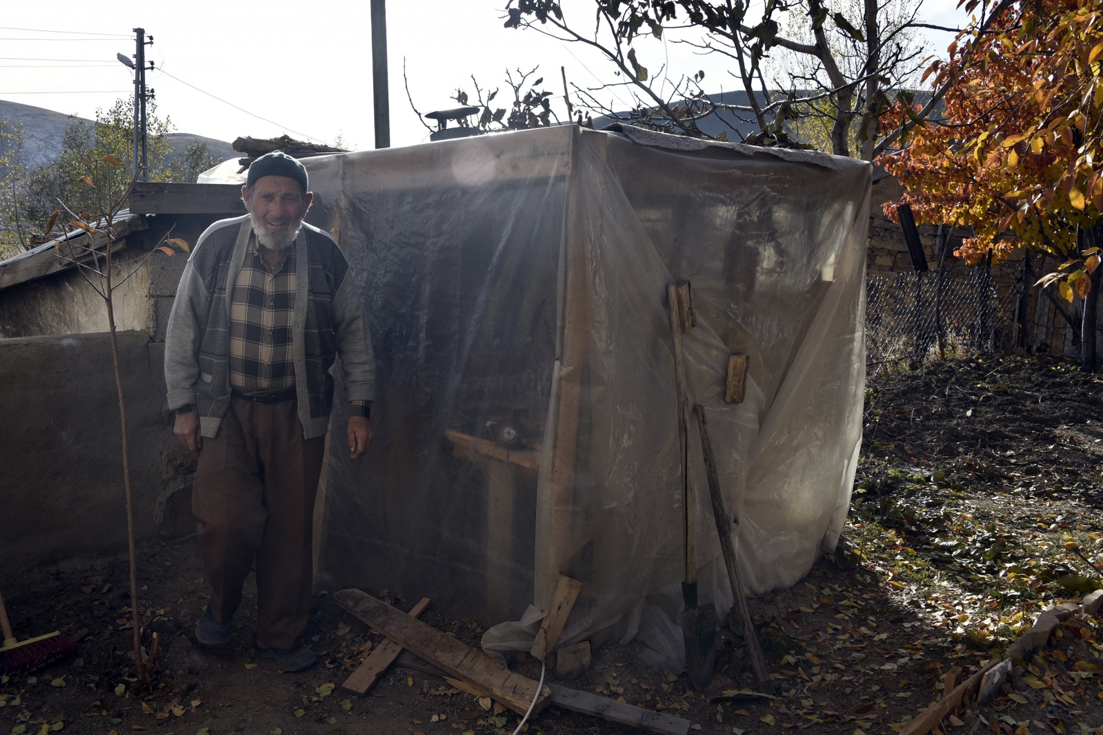 Doktor egzersiz önerince 86 yaşında ahşaptan maket yapmaya başladı 7