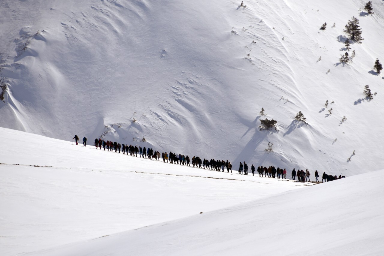 Yüzlerce üniversite öğrencisi Zigana dağında stres attı 19