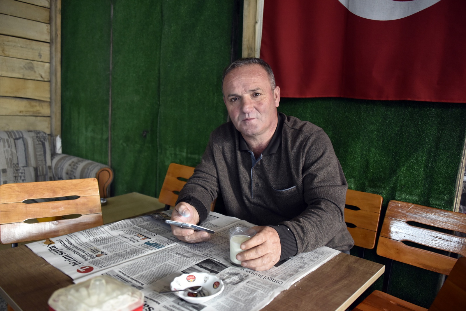 Bu ilçede kışın kahvelerde çaydan çok süt satılıyor 6