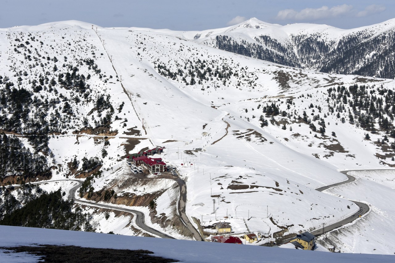 Yüzlerce üniversite öğrencisi Zigana dağında stres attı 22