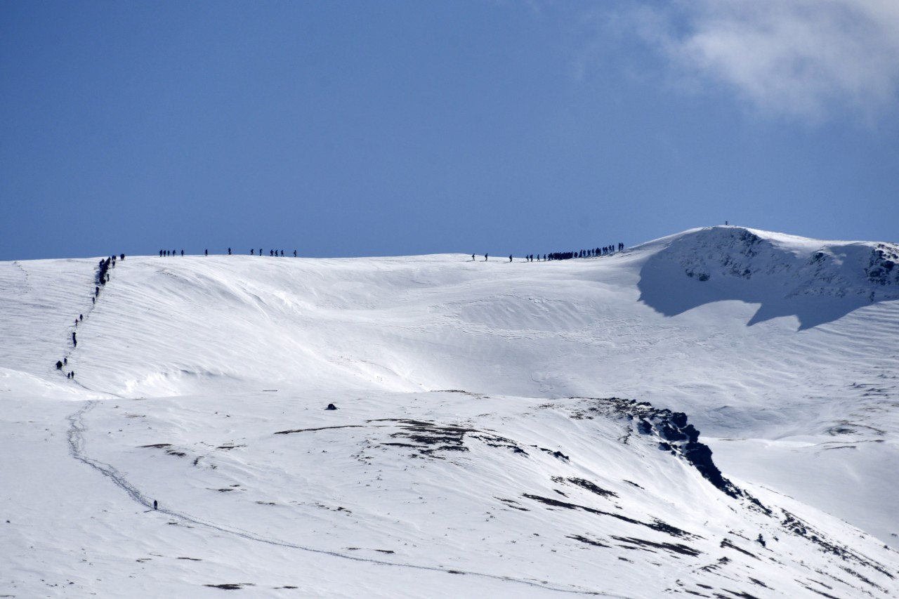 Yüzlerce üniversite öğrencisi Zigana dağında stres attı 27