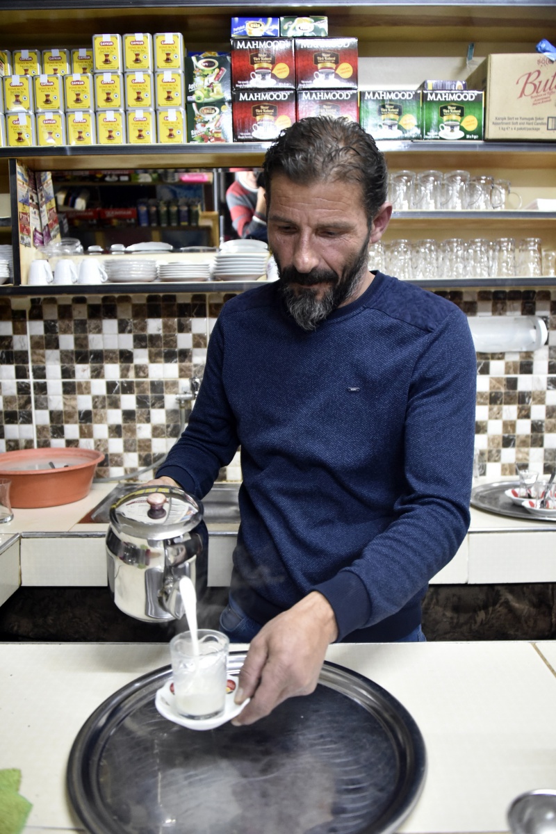 Bu ilçede kışın kahvelerde çaydan çok süt satılıyor 12