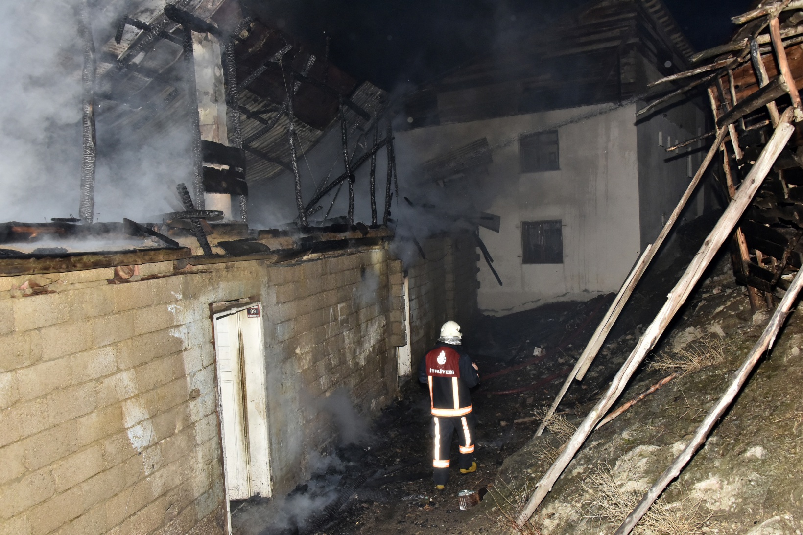 Gümüşhane'deki yangın kundaklama çıktı 5