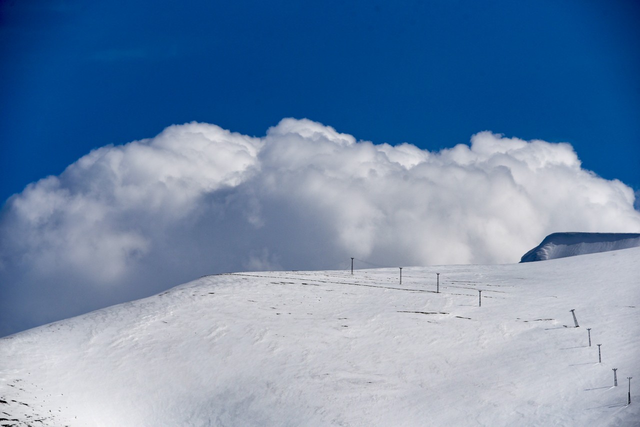 Yüzlerce üniversite öğrencisi Zigana dağında stres attı 41