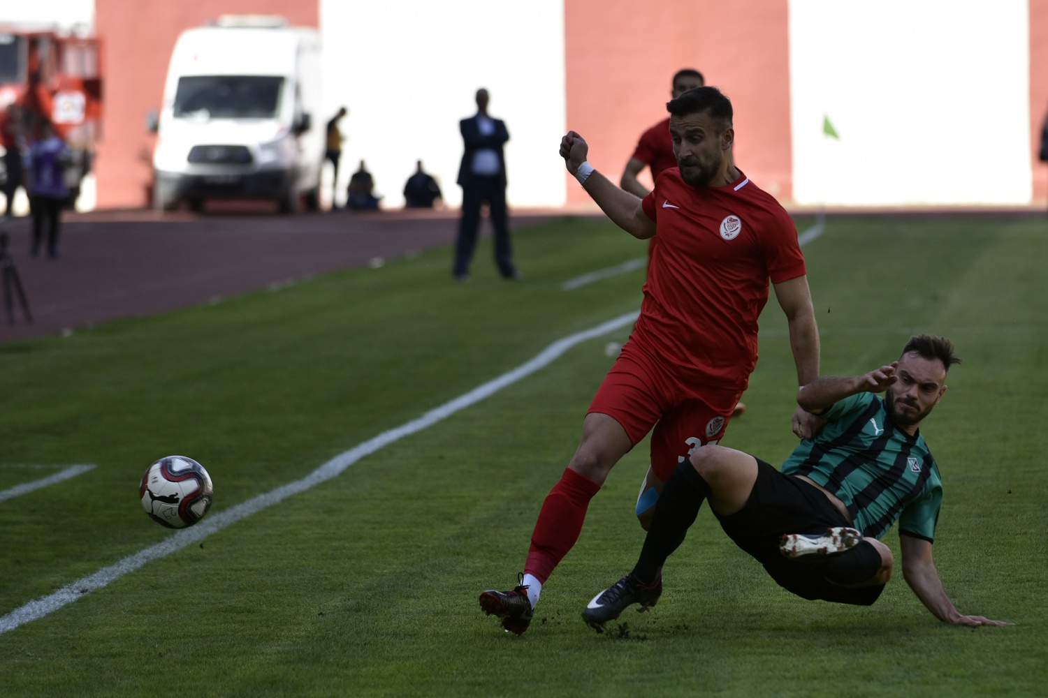 Gümüş sahasında da kayıp: 0-2 24