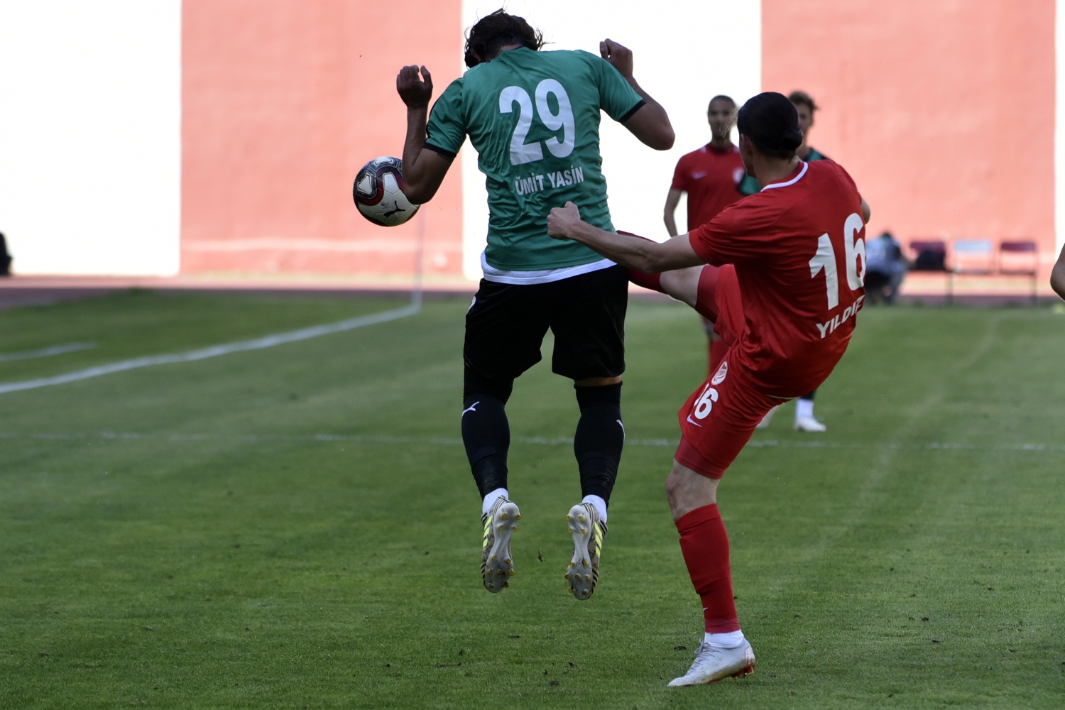 Gümüş sahasında da kayıp: 0-2 28