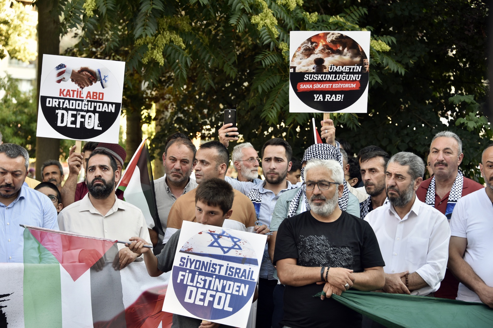 Gümüşhane’de yüzlerce kişi Haniye ve Filistin için yürüdü 40