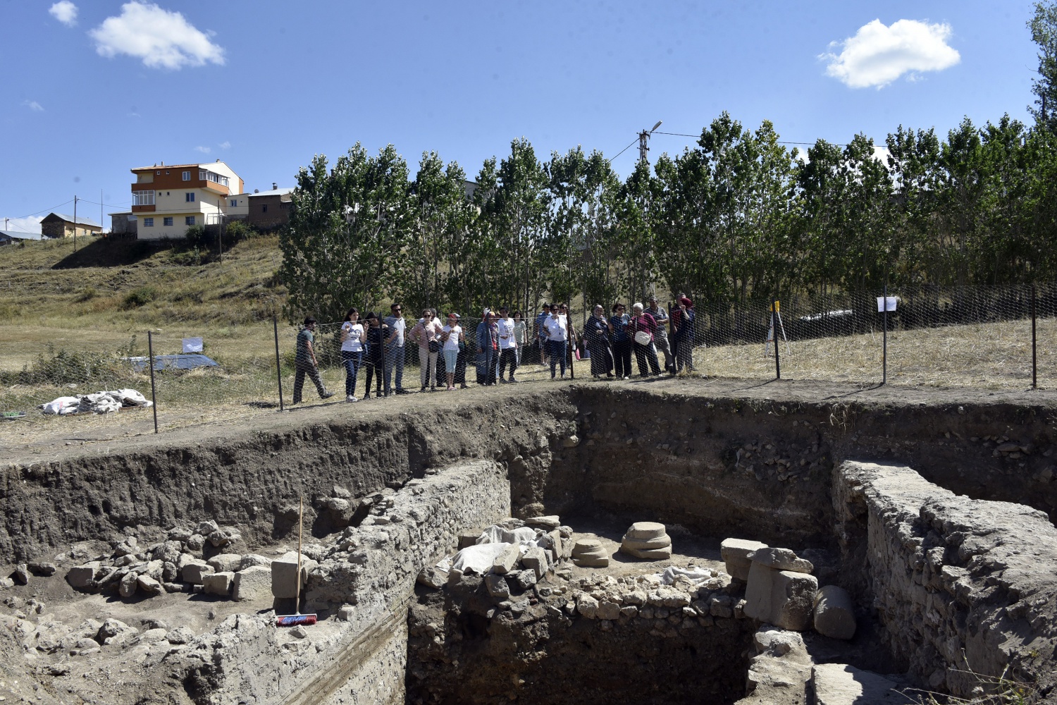 Satala Antik Kentine ilk tur otobüsü geldi 6
