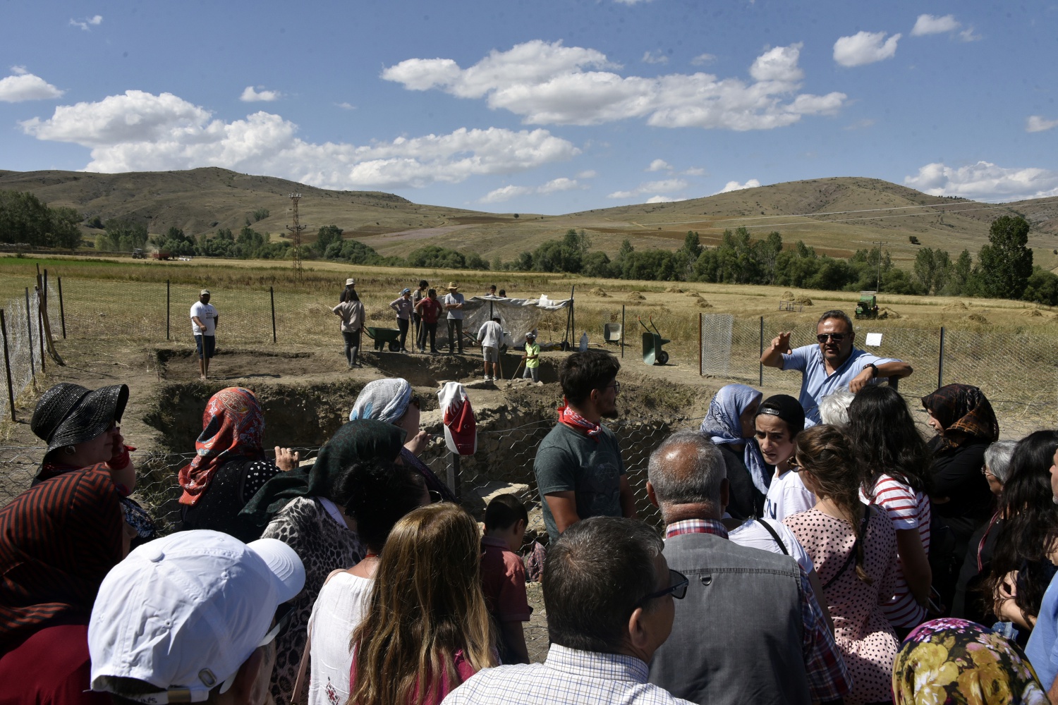 Satala Antik Kentine ilk tur otobüsü geldi 3