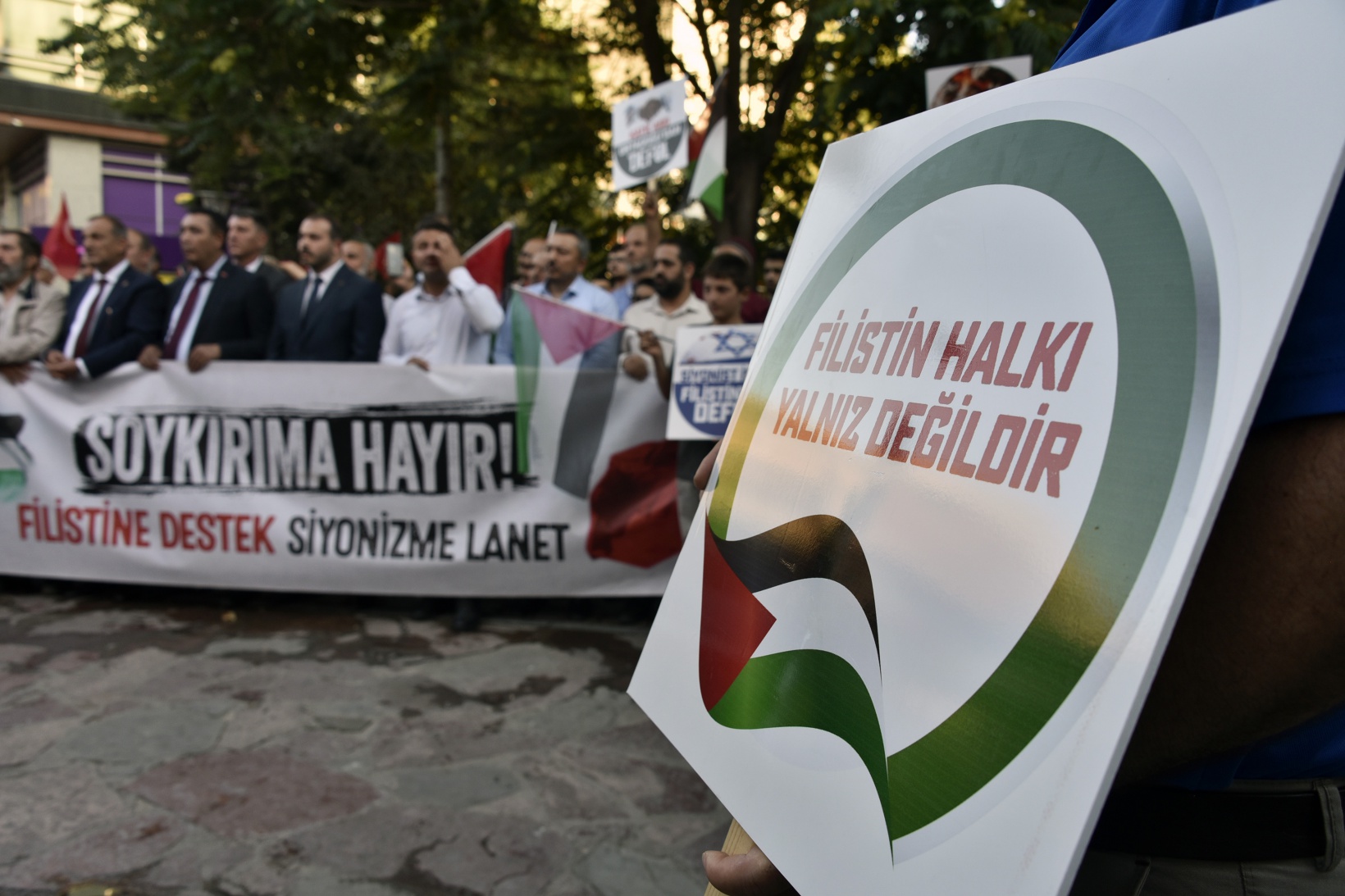 Gümüşhane’de yüzlerce kişi Haniye ve Filistin için yürüdü 3