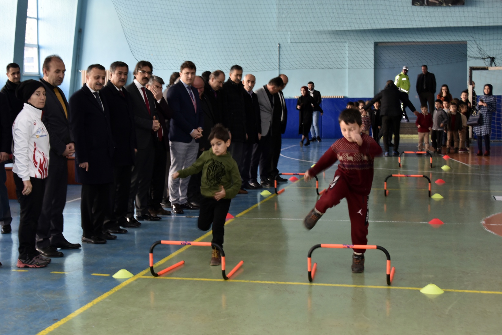 Gümüşhane’de okullara çocuk atletizm setlerinin dağıtımına başlandı 2