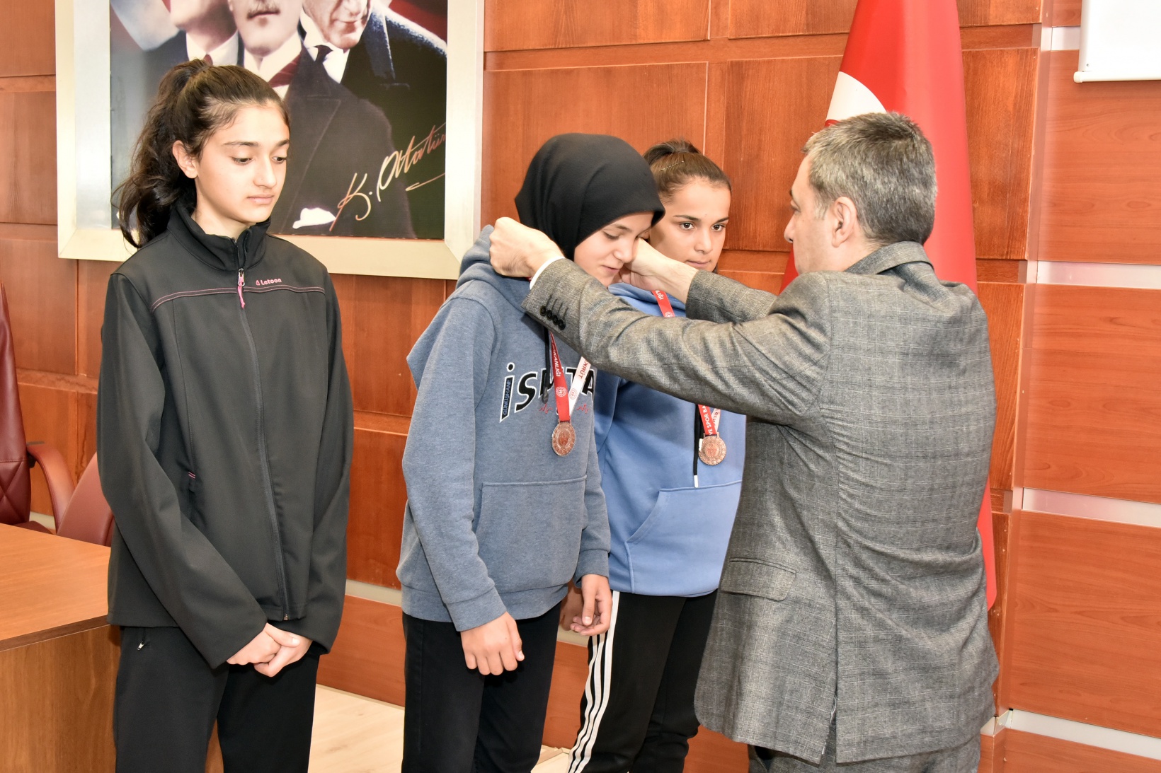 Öğrencilerin 100.yıl hediyesi dron oldu 4