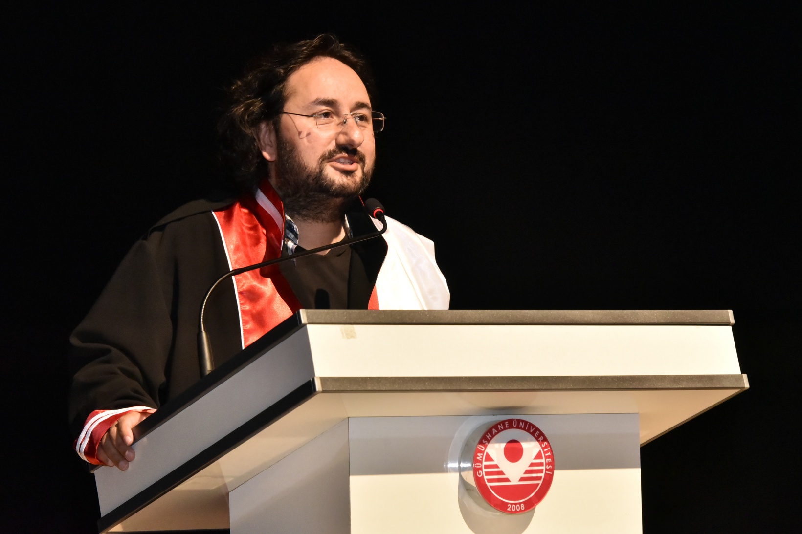 İletişim Fakültesinde mezuniyet heyecanı 8