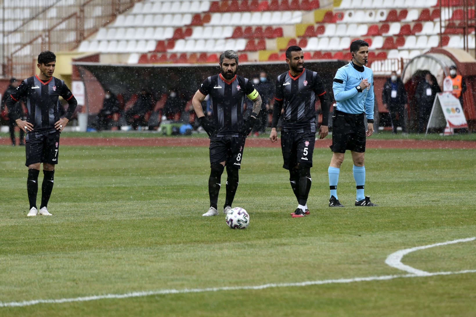 Gümüş umutsuz vaka: 0-4 26