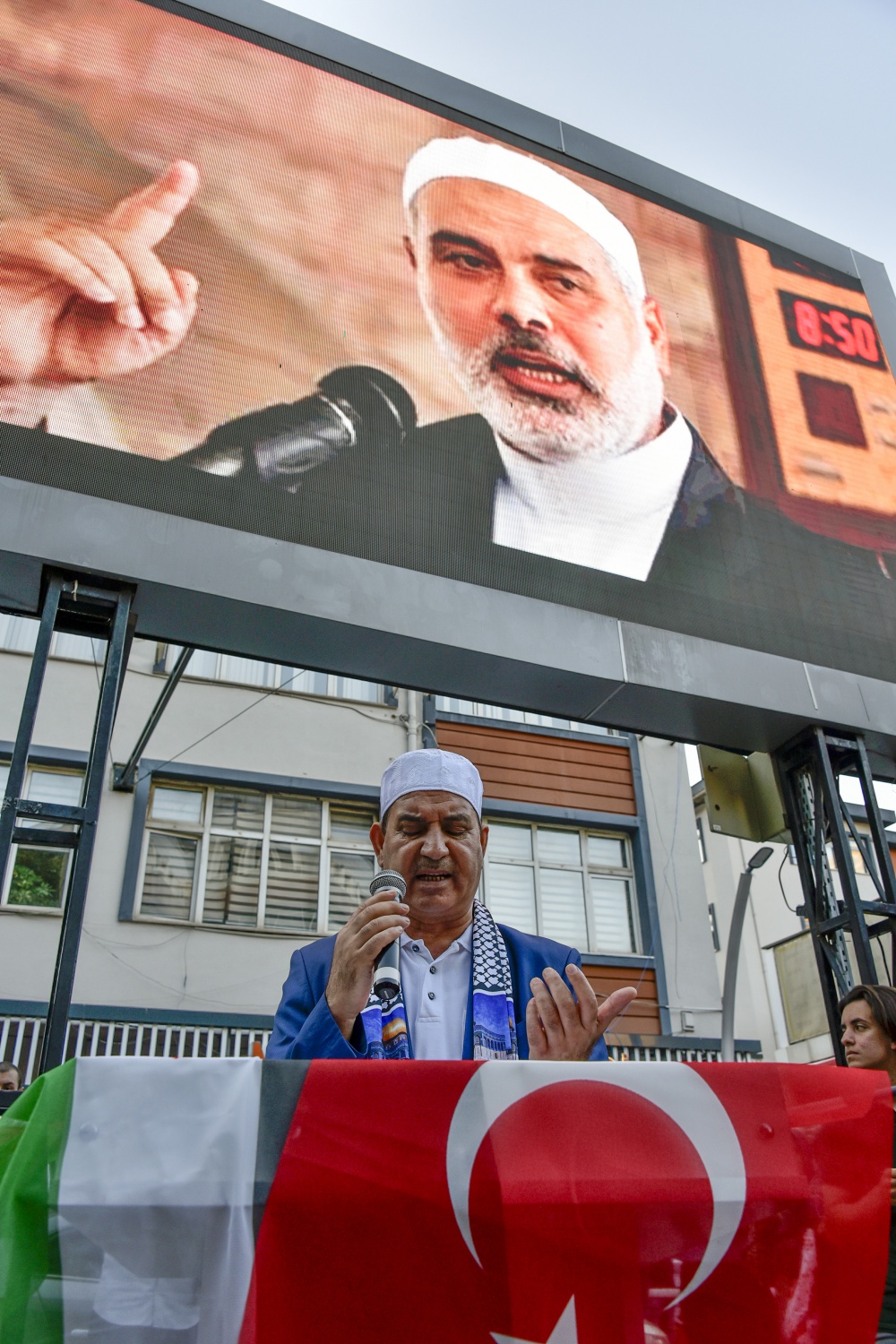 Gümüşhane’de yüzlerce kişi Haniye ve Filistin için yürüdü 17