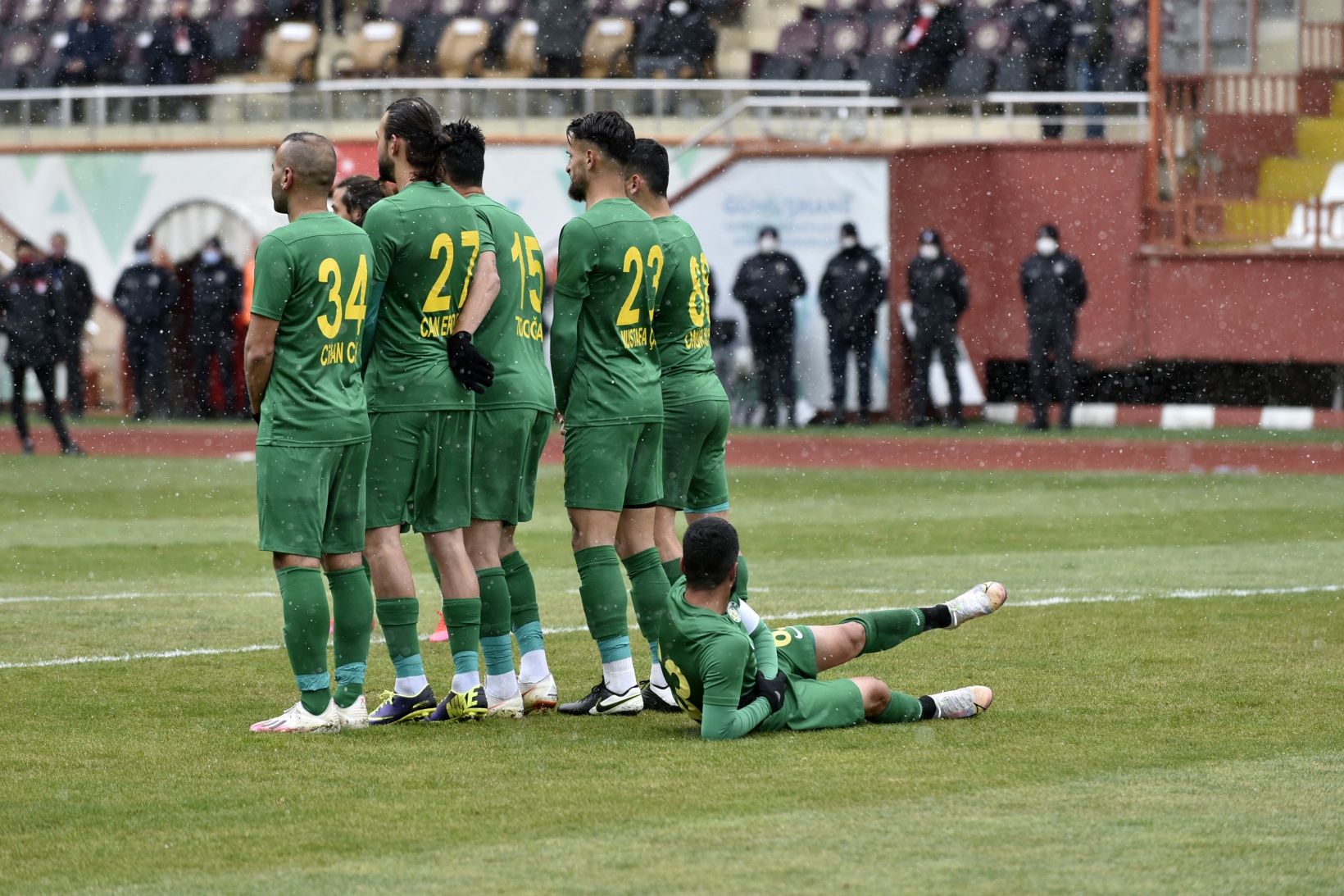 Gümüş umutsuz vaka: 0-4 25