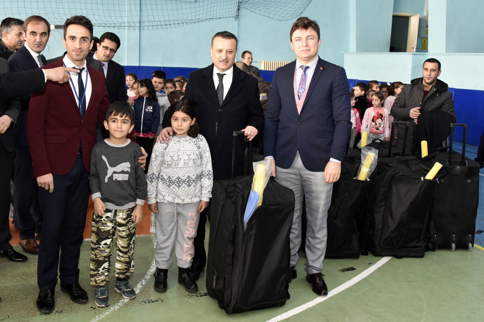 Gümüşhane’de okullara çocuk atletizm setlerinin dağıtımına başlandı 16