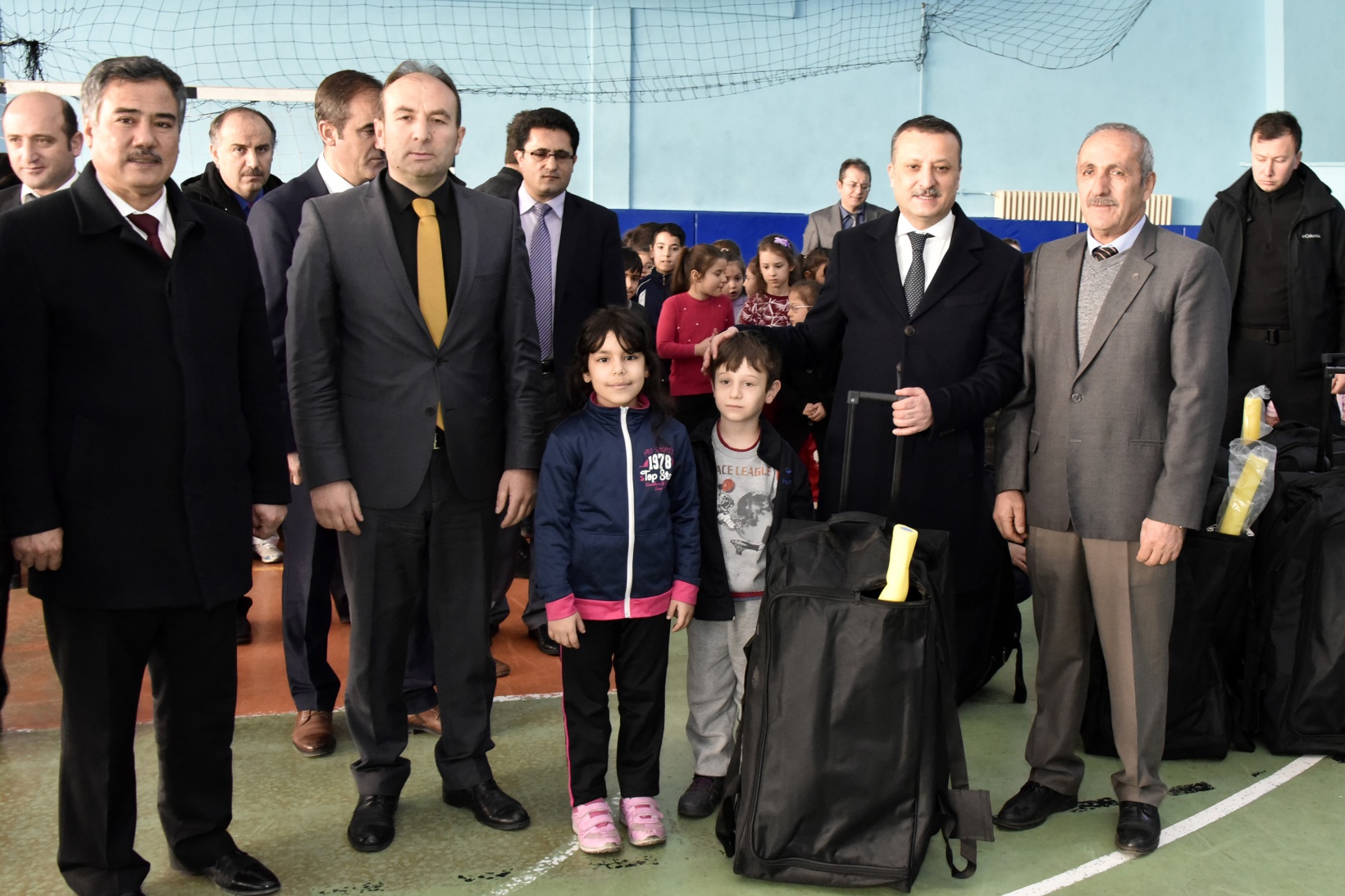 Gümüşhane’de okullara çocuk atletizm setlerinin dağıtımına başlandı 10