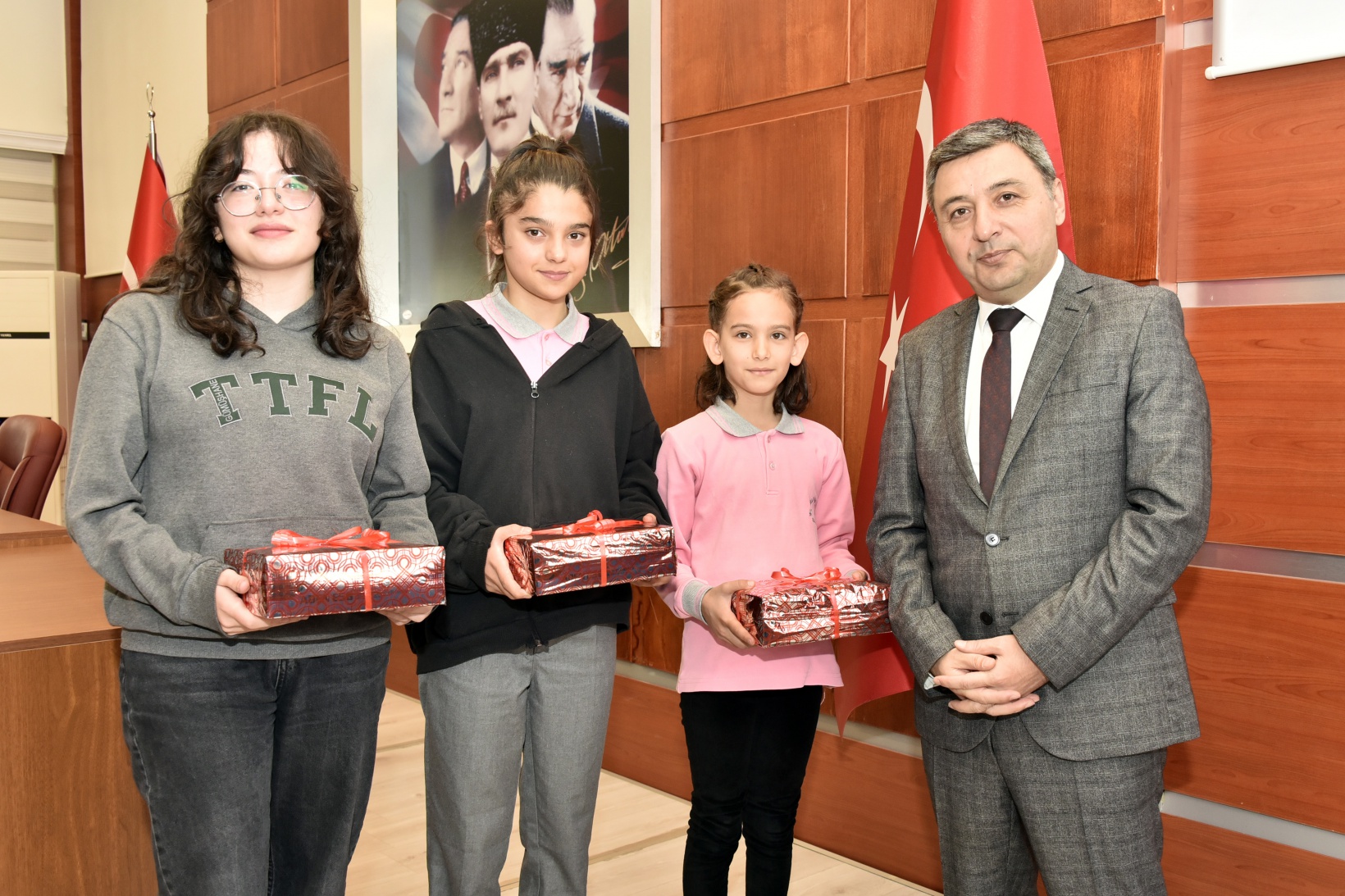 Öğrencilerin 100.yıl hediyesi dron oldu 11