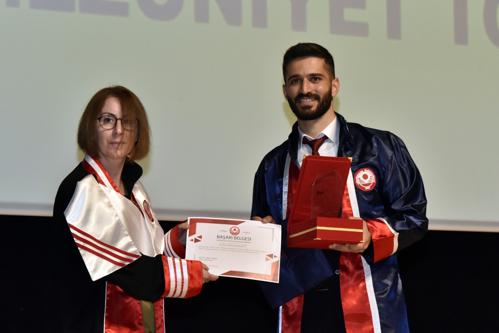 İletişim Fakültesinde mezuniyet heyecanı 14