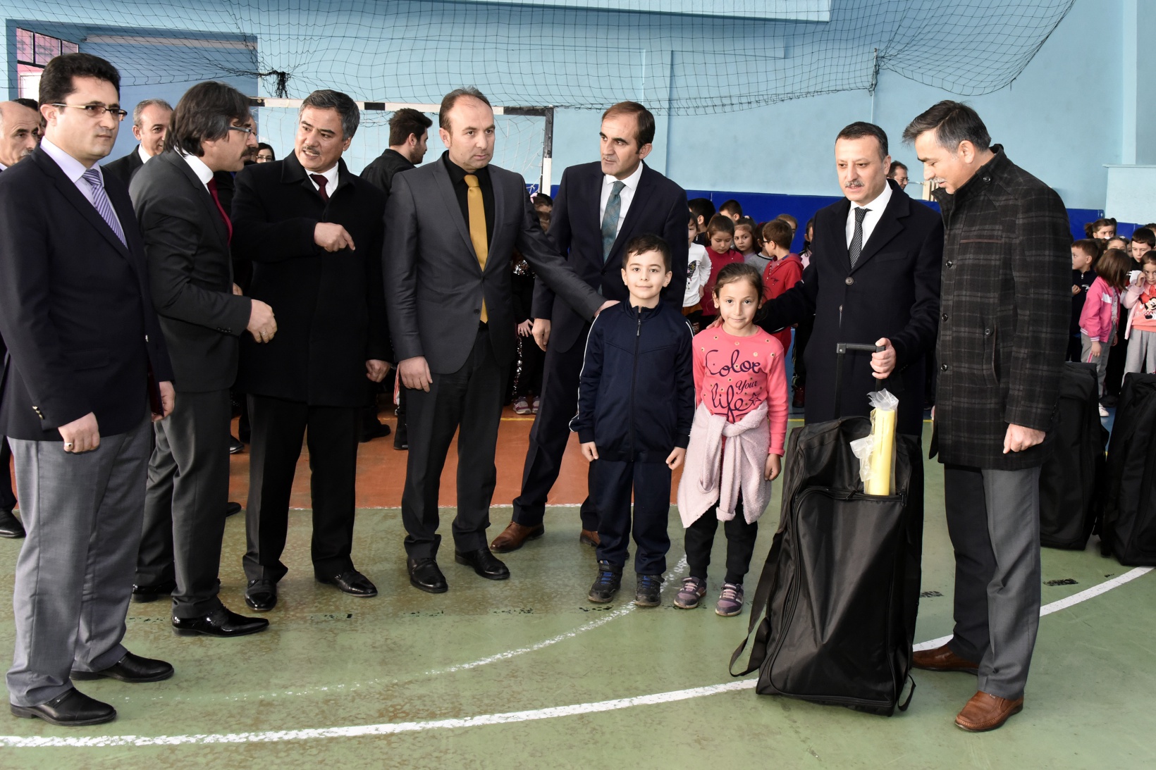 Gümüşhane’de okullara çocuk atletizm setlerinin dağıtımına başlandı 15