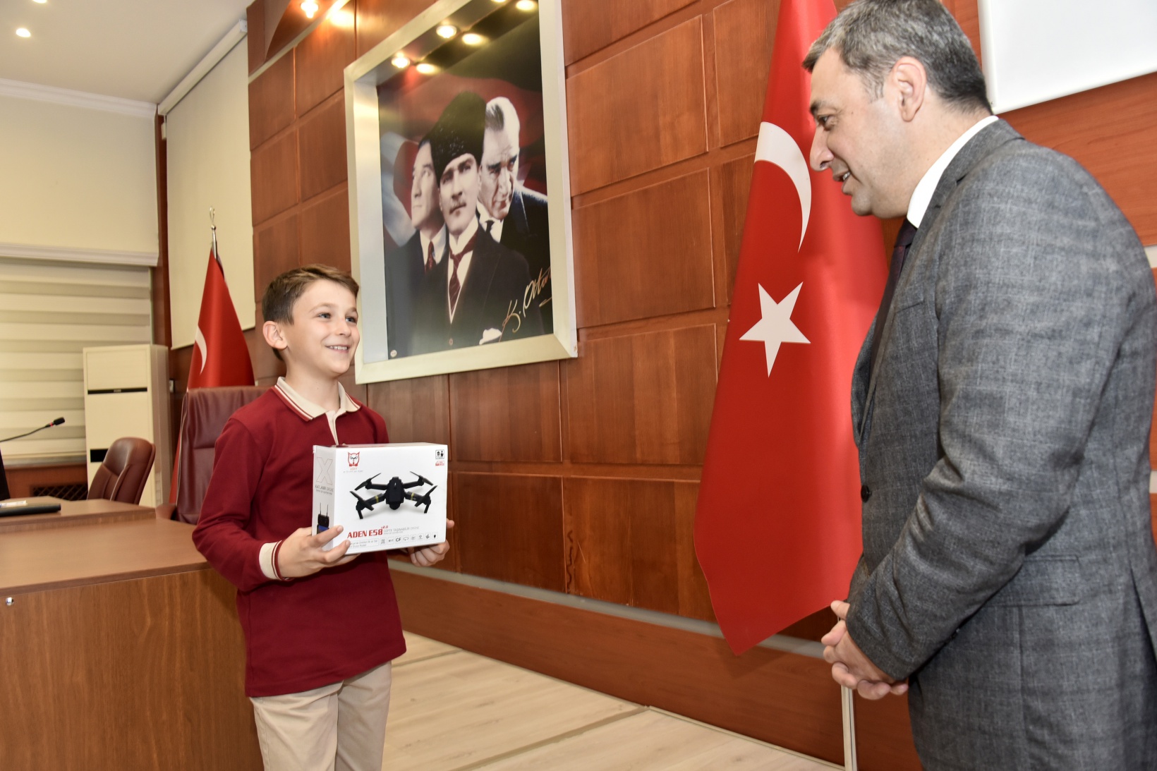 Öğrencilerin 100.yıl hediyesi dron oldu 7