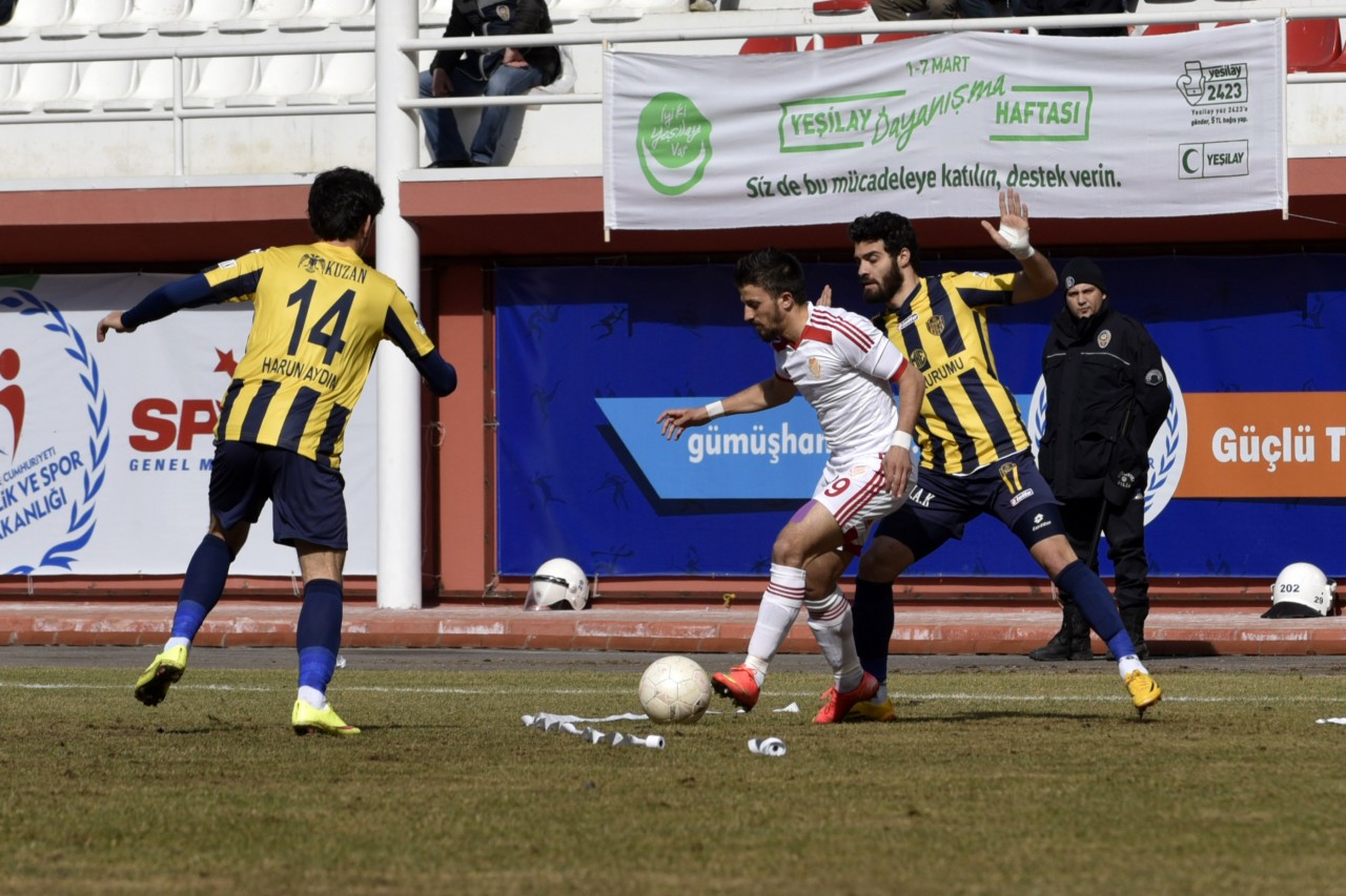 Gümüş evinde kral: 2-0 13