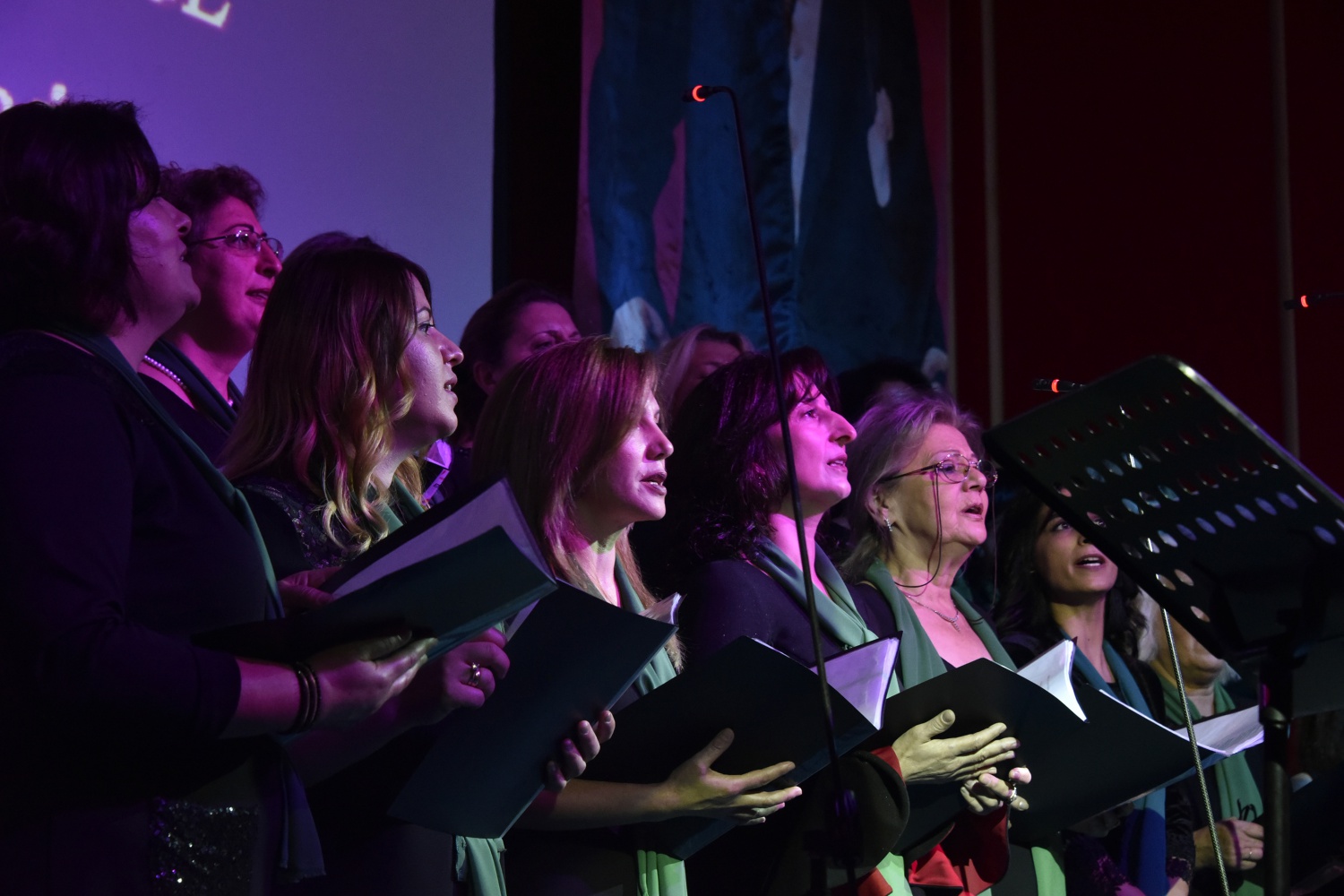 Bu konser başka konser 19