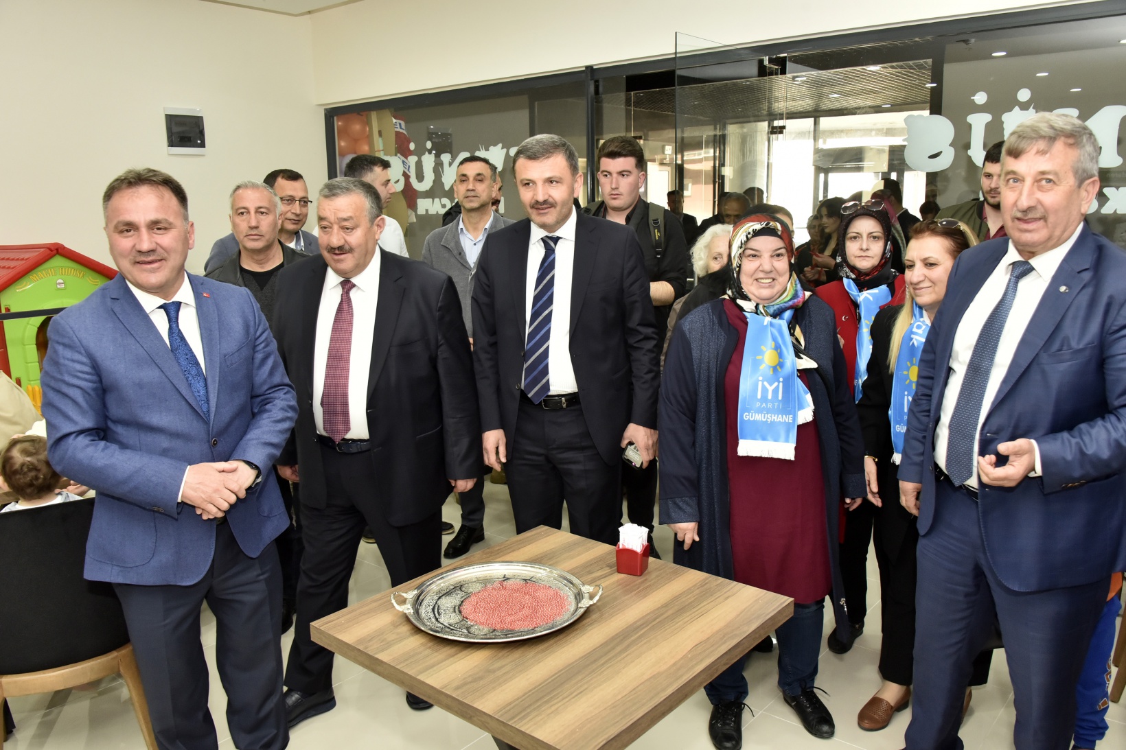 Anne ve çocuklara özel “Venüs Park Kafe” açıldı 6