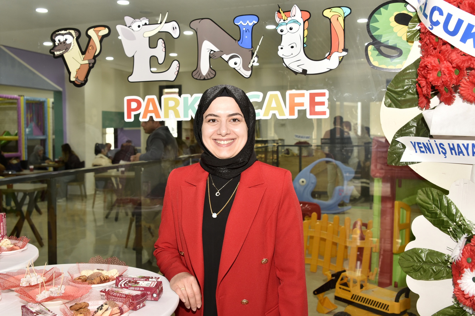 Anne ve çocuklara özel “Venüs Park Kafe” açıldı 2