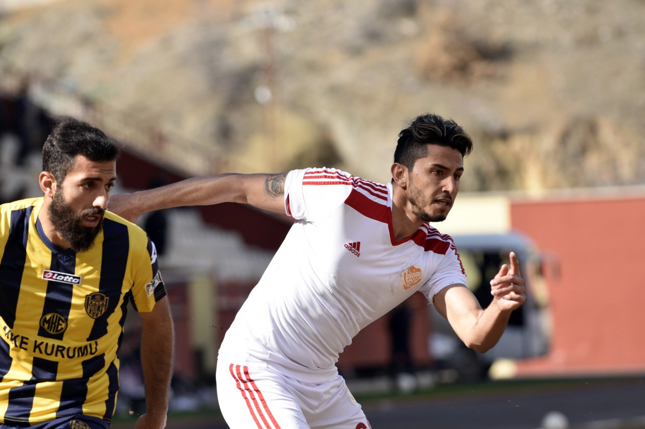 Gümüş evinde kral: 2-0 22