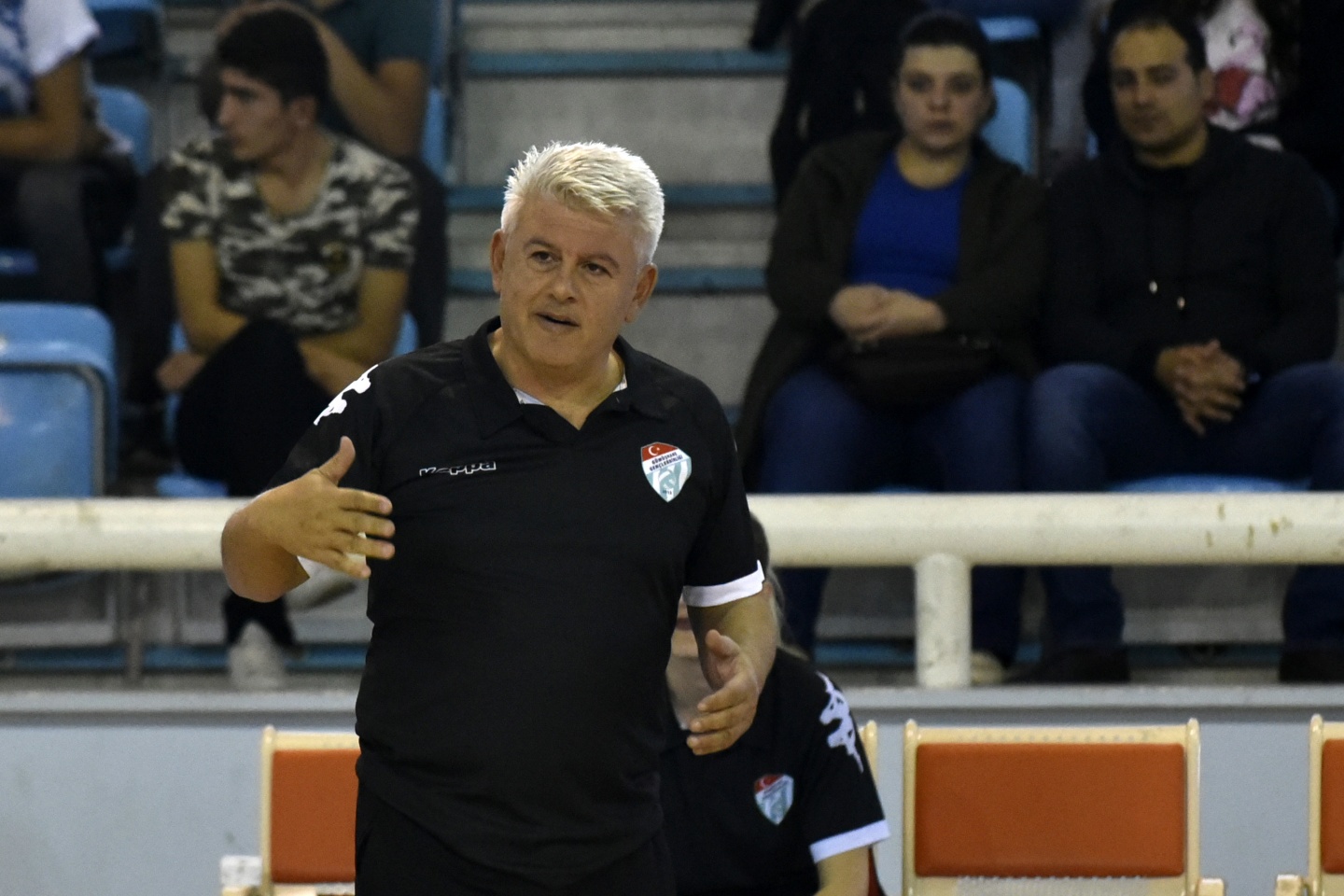 Gümüş Kızlar değil taraftar üzdü 15