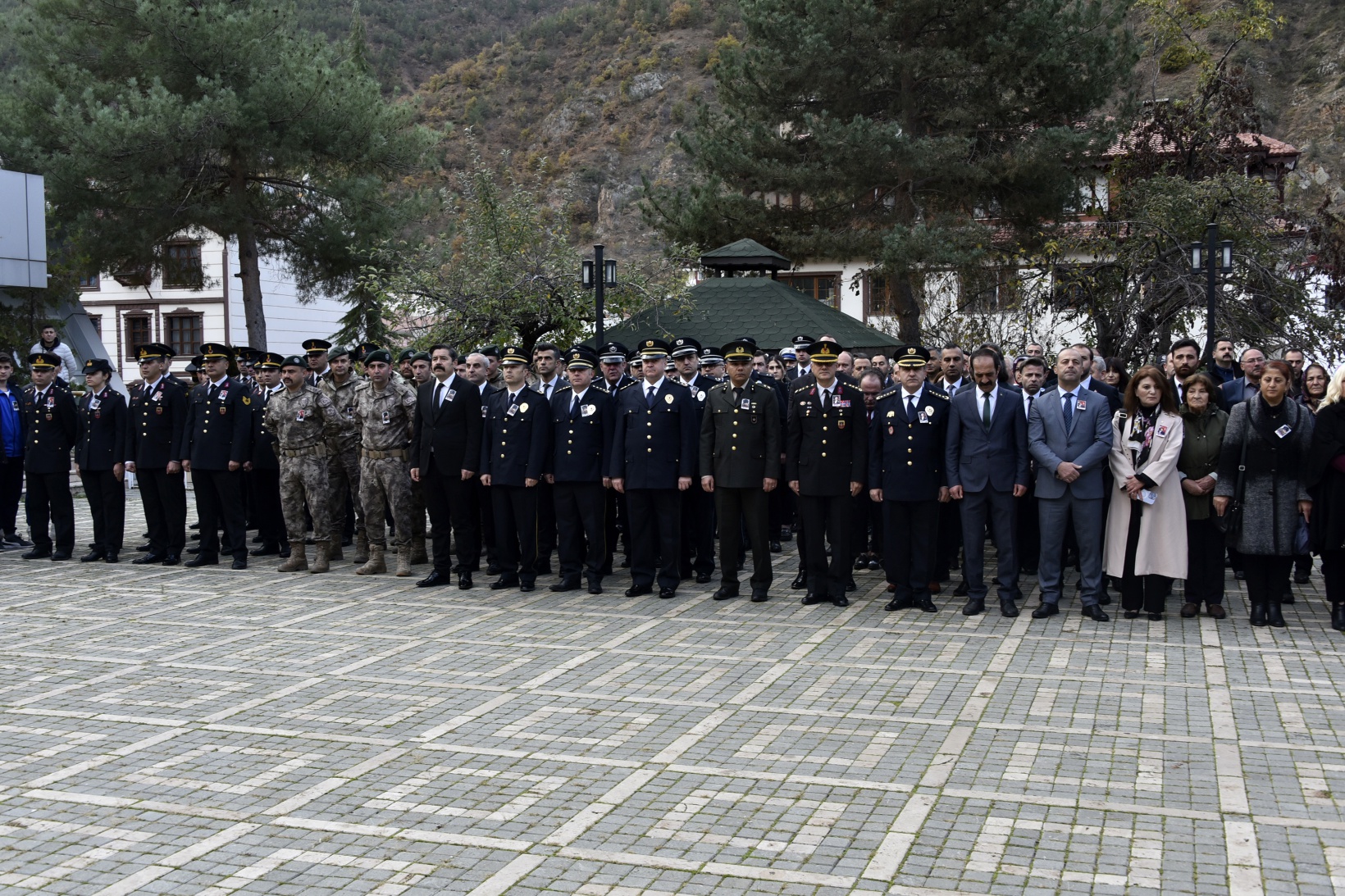 Gazi Mustafa Kemal Atatürk vefatının 85.yılında Gümüşhane’de anıldı 70