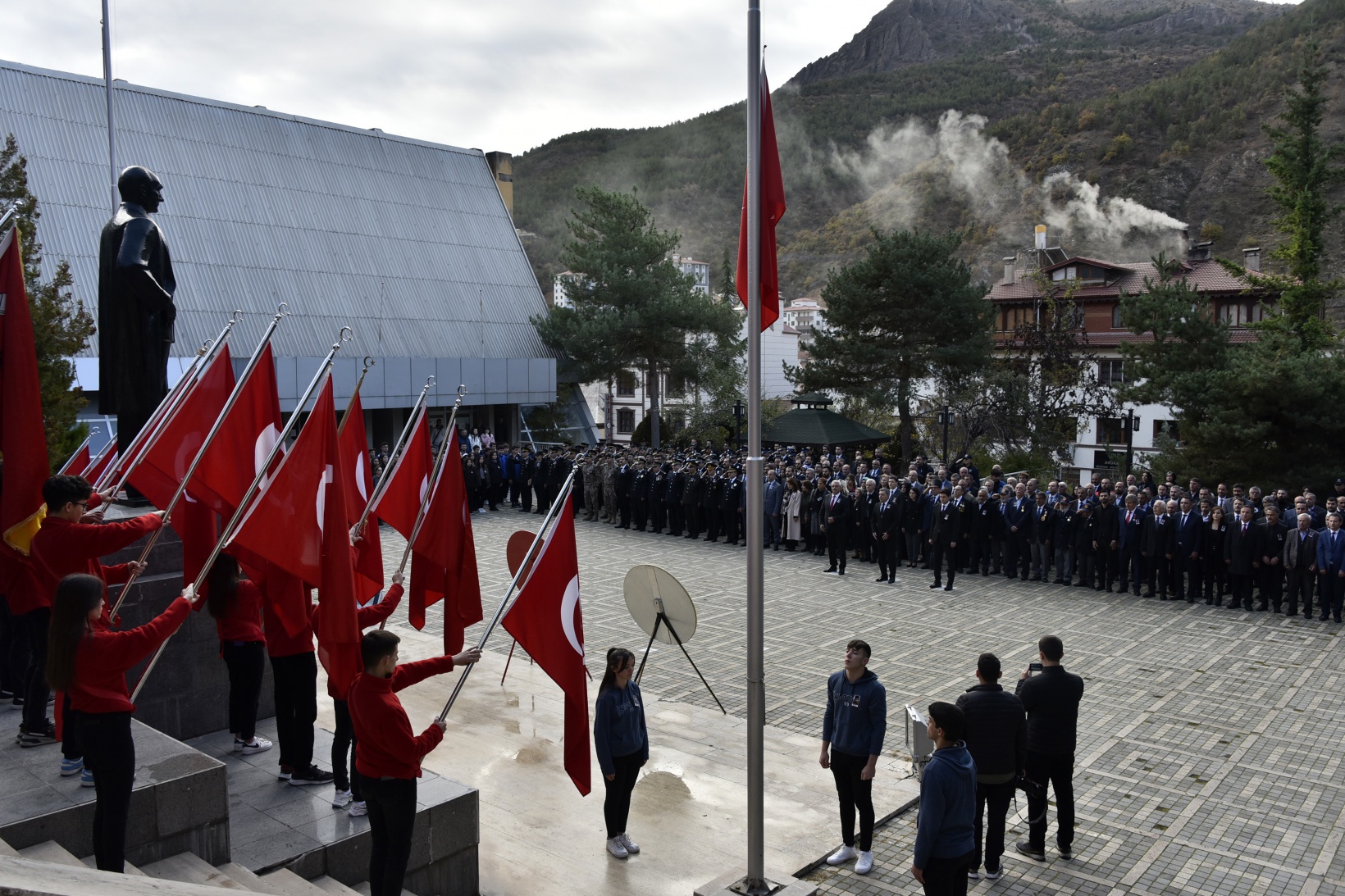 Gazi Mustafa Kemal Atatürk vefatının 85.yılında Gümüşhane’de anıldı 82