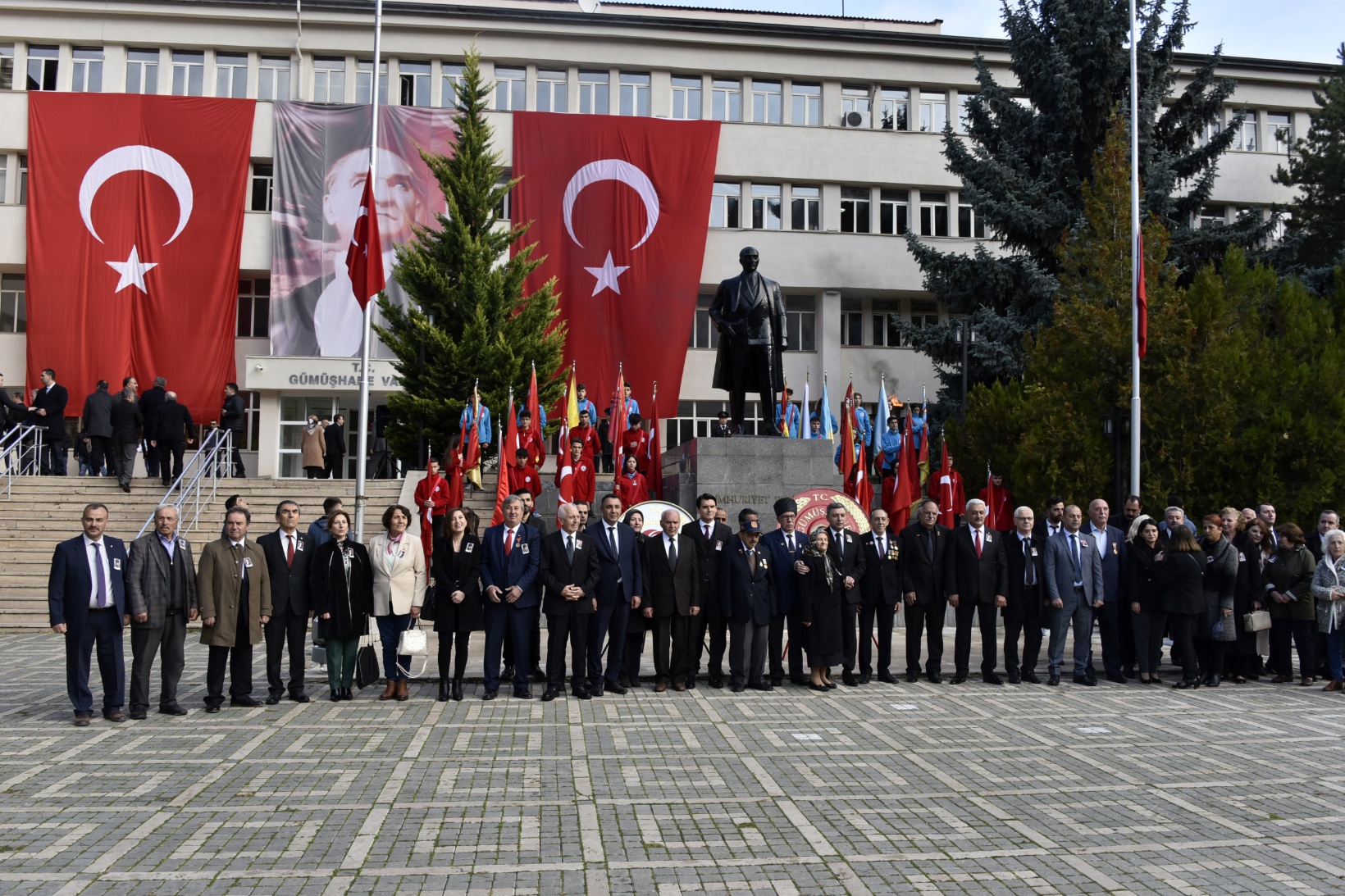 Gazi Mustafa Kemal Atatürk vefatının 85.yılında Gümüşhane’de anıldı 39