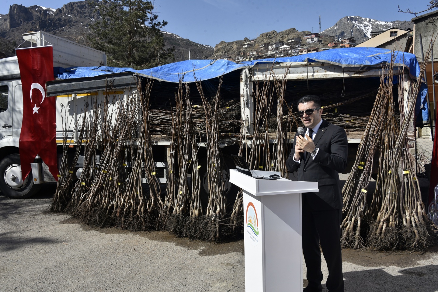 Gümüşhane’de 50 bin ceviz fidanının dağıtımına başlandı 5