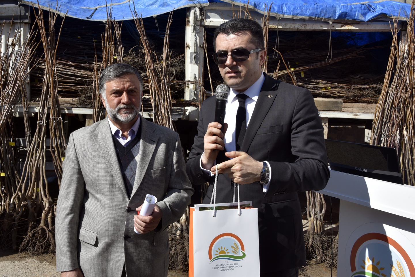 Gümüşhane’de 50 bin ceviz fidanının dağıtımına başlandı 36